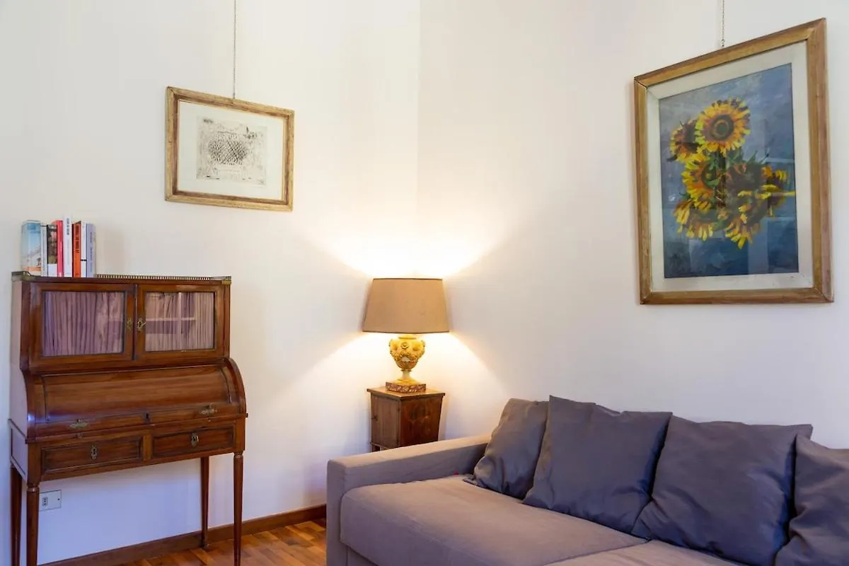 Florence Prestige Nel Heart Of Ponte Vecchio Italy