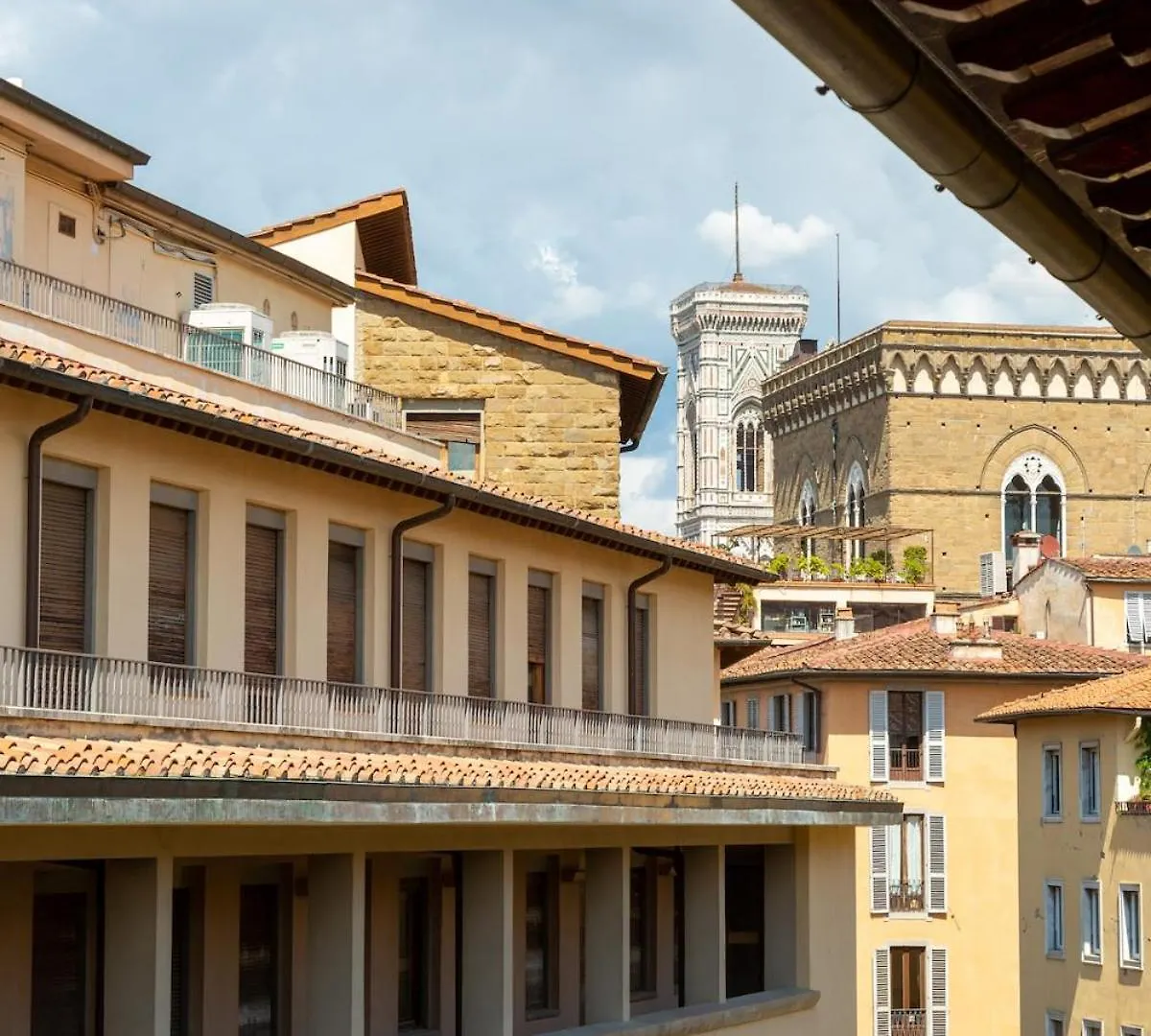 Florence Prestige Nel Heart Of Ponte Vecchio 0*,